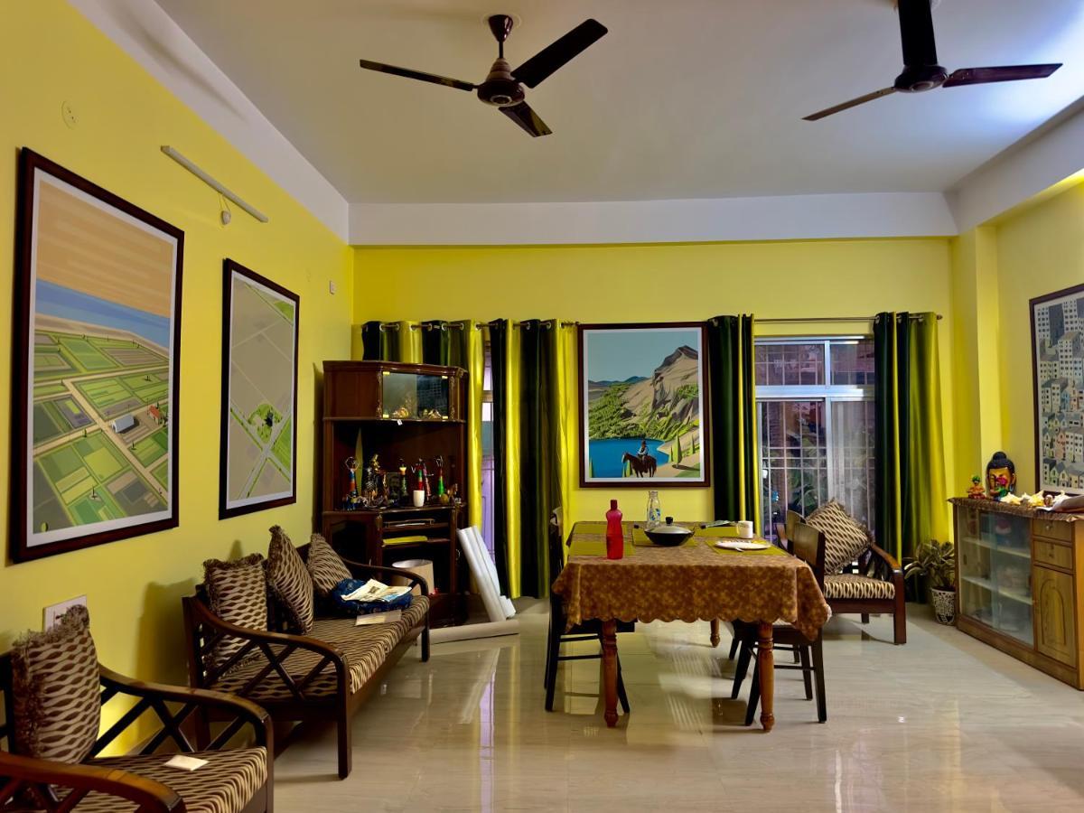 Three Little Birds Homestay Guváhátí Exteriér fotografie