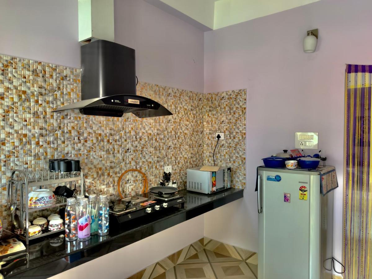 Three Little Birds Homestay Guváhátí Exteriér fotografie